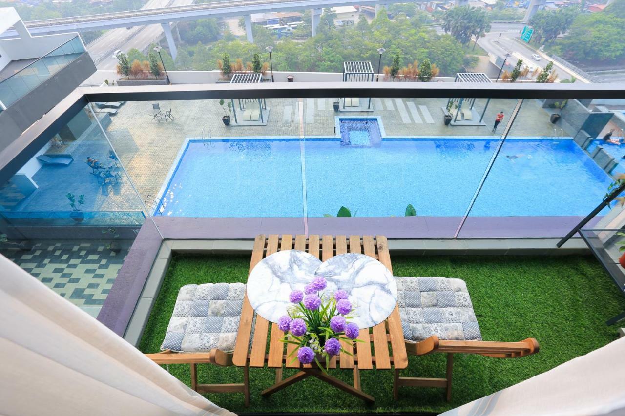 Mlh Deluxe Studio Suites @ Landmark Residence Cheras Exteriör bild