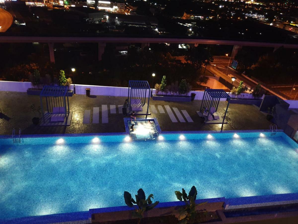 Mlh Deluxe Studio Suites @ Landmark Residence Cheras Exteriör bild